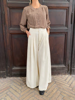 Abbinamento Pantaloni in velluto e Camicetta vintage