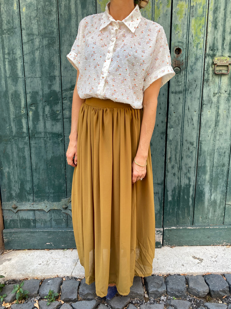 Abbinamento Camicia Mezza Manica e Gonna Chiffon