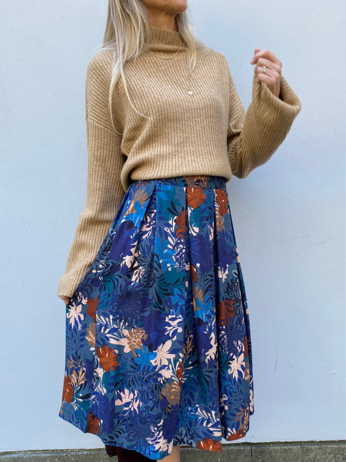 Abbinamento Gonna cannelli e Maglione cropped