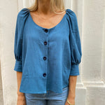 Puff sleeves blouse