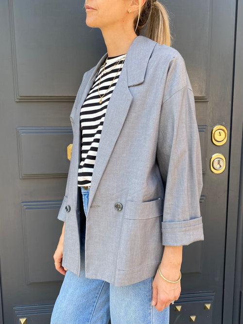 Abbinamento Blazer e T-shirt a righe